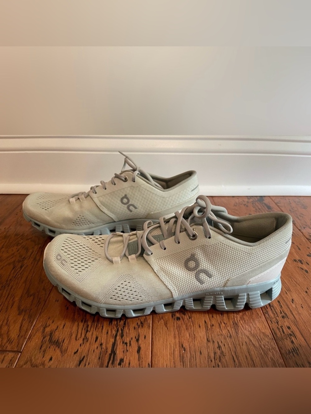 On Running Cloud X Women’s CloudTec Sneaker Sz. 10 Aloe Surf